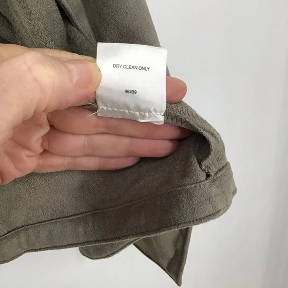 Romeo & Juliet Couture Women’s Faux Suede Open Vest NWT Size S - Picture 9 of 9